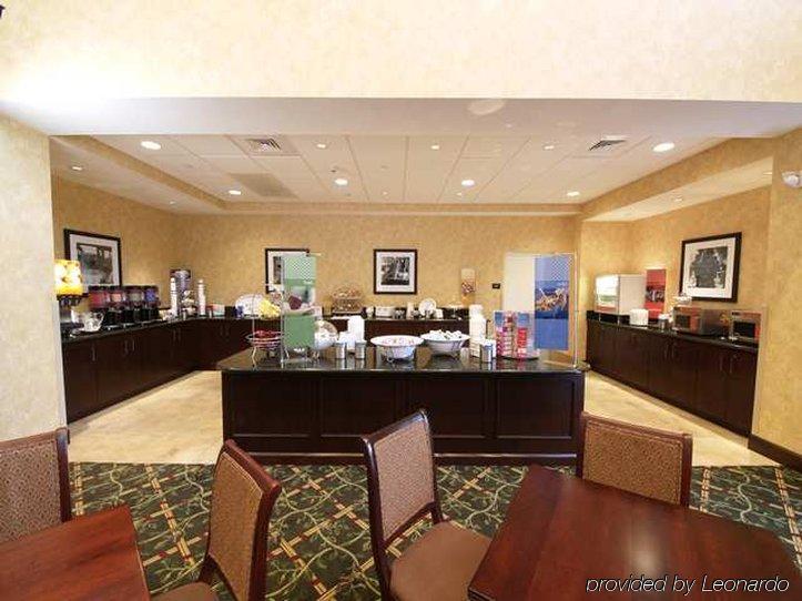 Hampton Inn & Suites Dobson Ristorante foto